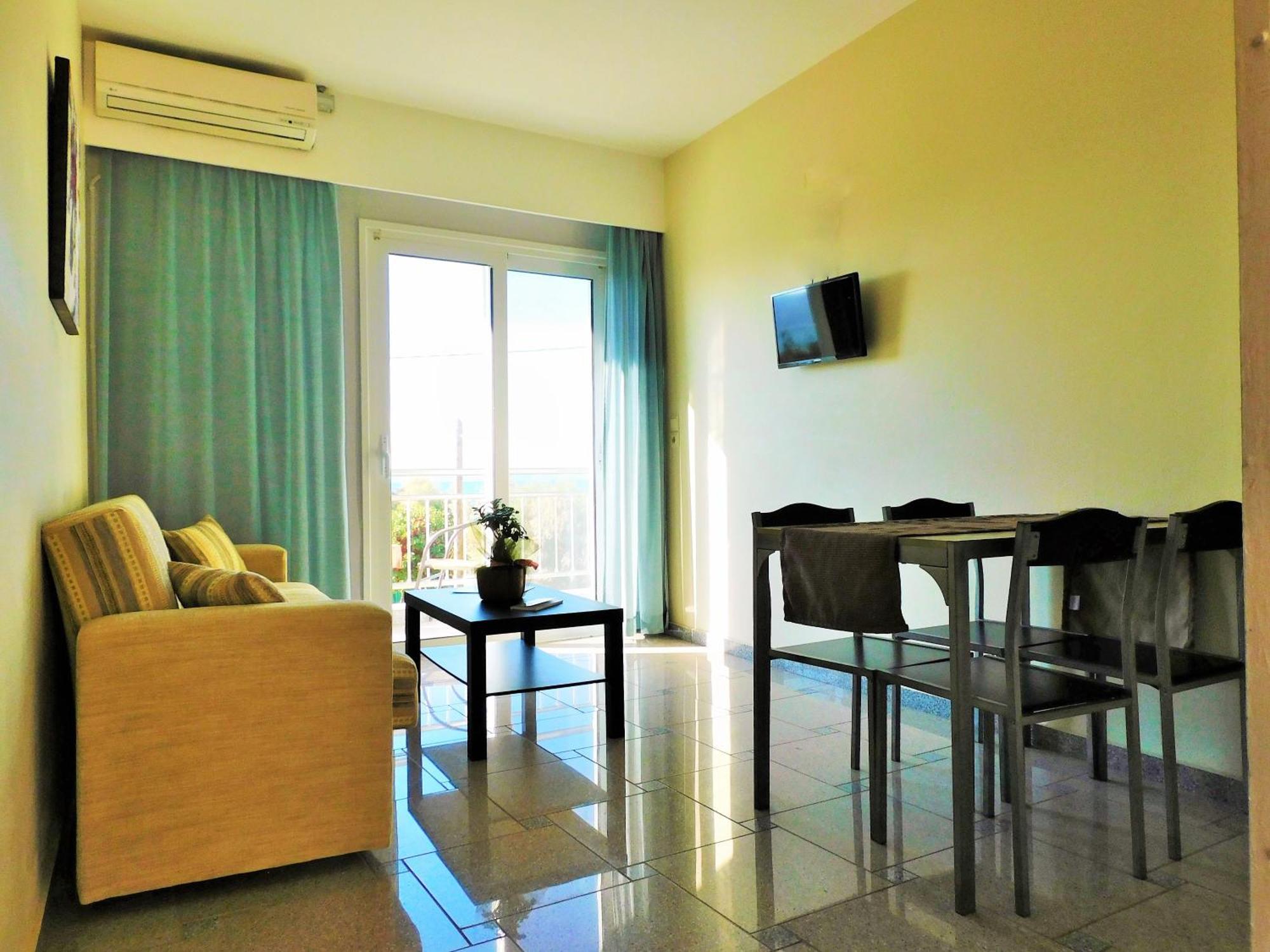 Arisvi All Seasons Hotel 스칼라칼리오니스 외부 사진