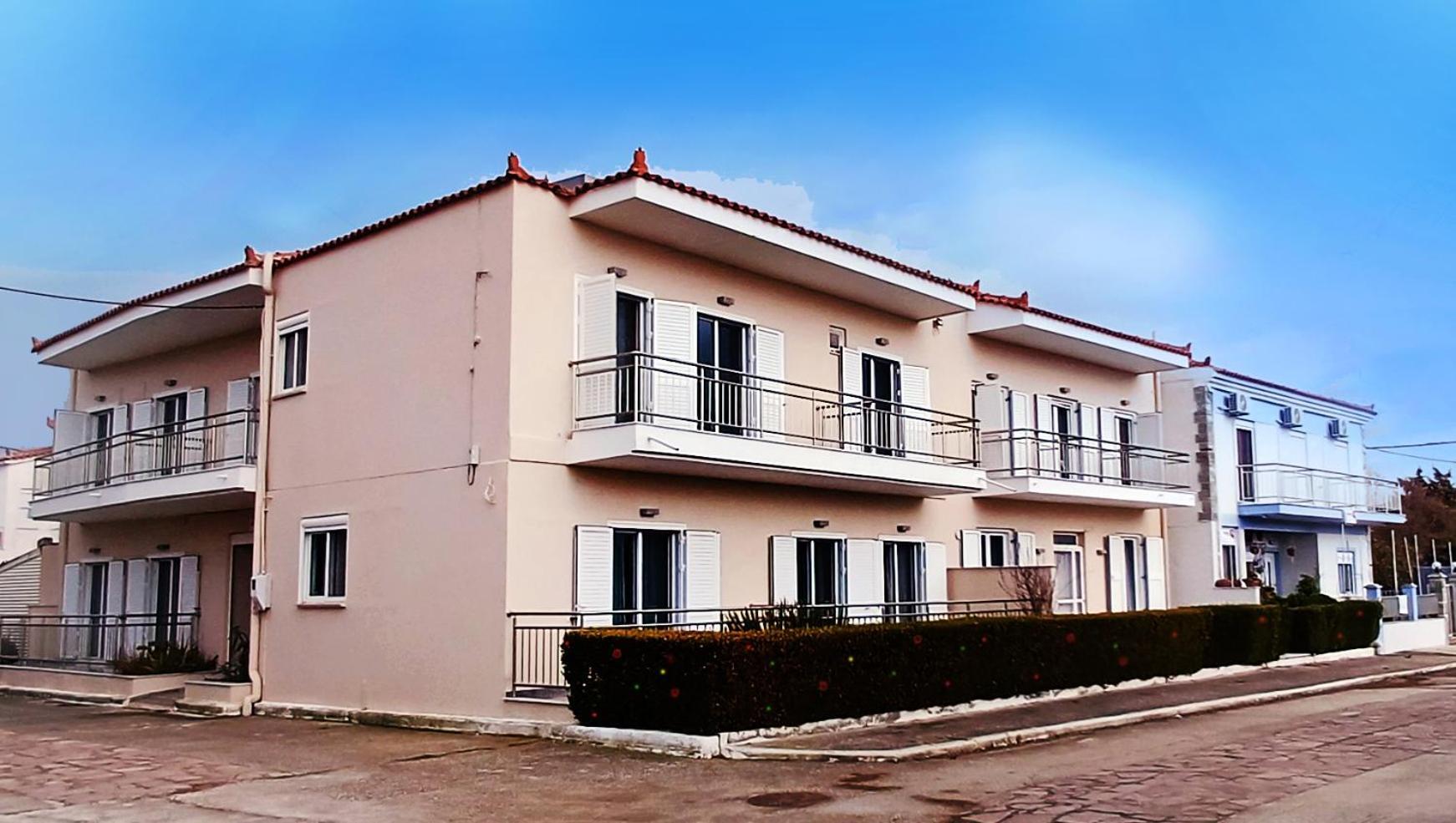 Arisvi All Seasons Hotel 스칼라칼리오니스 외부 사진